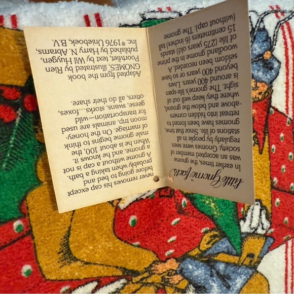 Set of 2 Vintage 1979 Gnomes Christmas Towels w/ Tags – Holiday Collectible - Picture 6 of 11